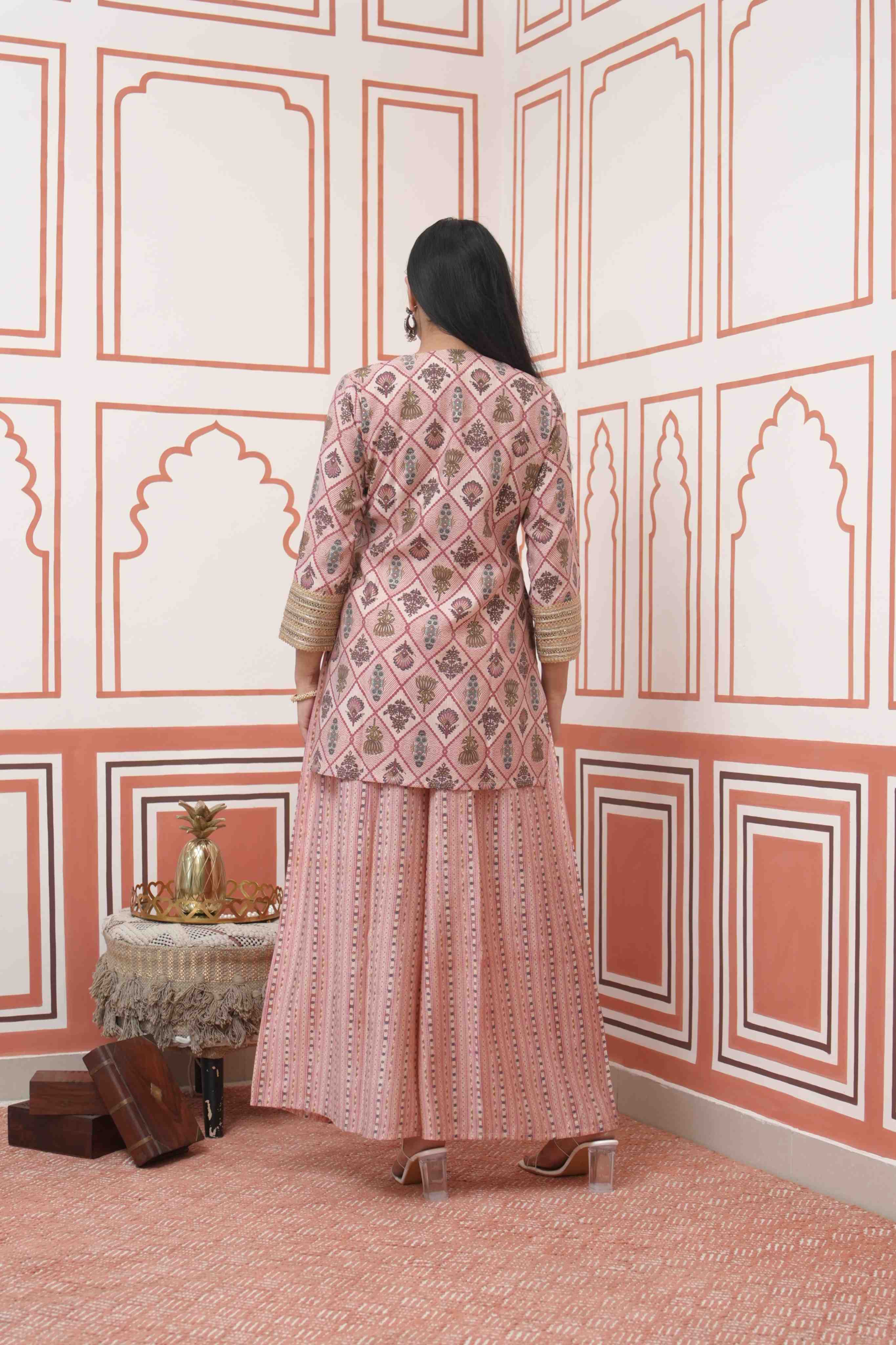 Pehraan Straight Fit Muslin 2 Piece Kurta Set for Women For Festive Wear - Peach